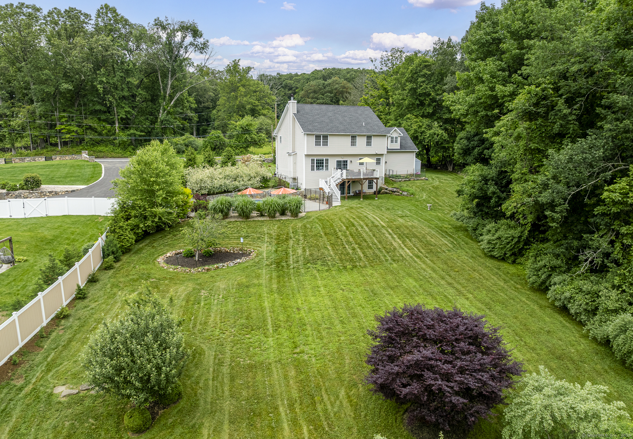 Bethel, Connecticut 06801, United States, 5 Bedrooms Bedrooms, ,3 BathroomsBathrooms,Residential,Pending,227264