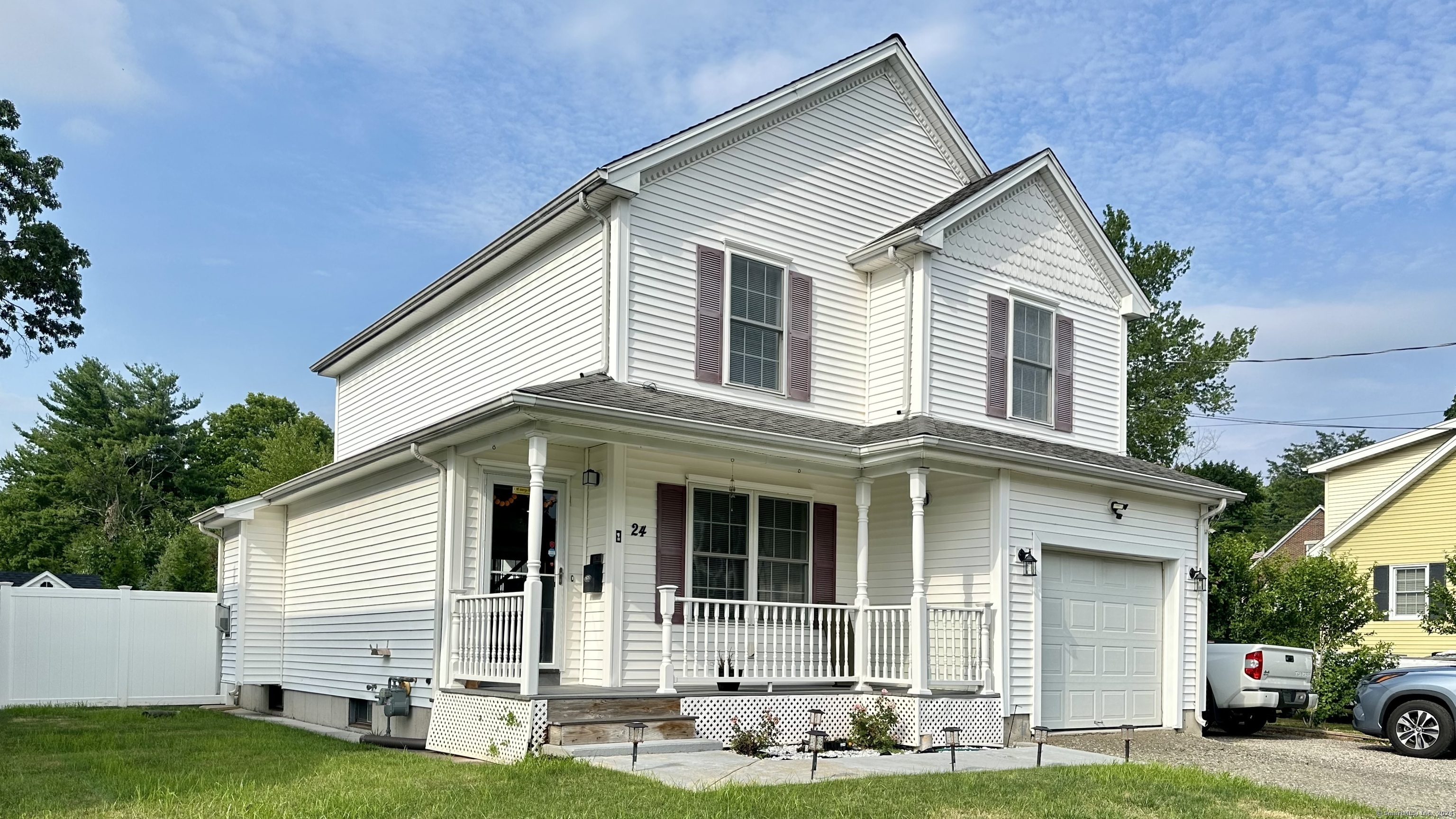 Property for Sale at North Street, Wallingford, Connecticut - Bedrooms: 3 
Bathrooms: 3 
Rooms: 5  - $479,900