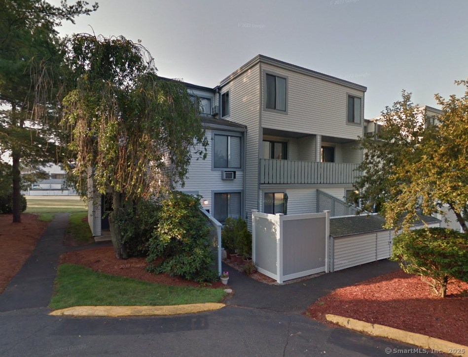 8 Hamre Lane A