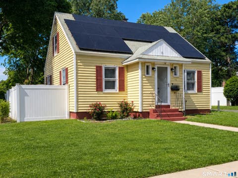 Photo of 71 Jarvis Road, Manchester, CT 06040 (MLS # 24186275)