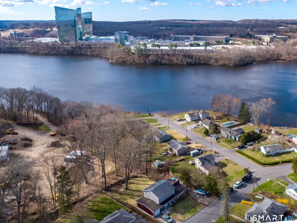 Photo of 27 Trading Cove Drive, Norwich, CT 06360 (MLS # 24167201)