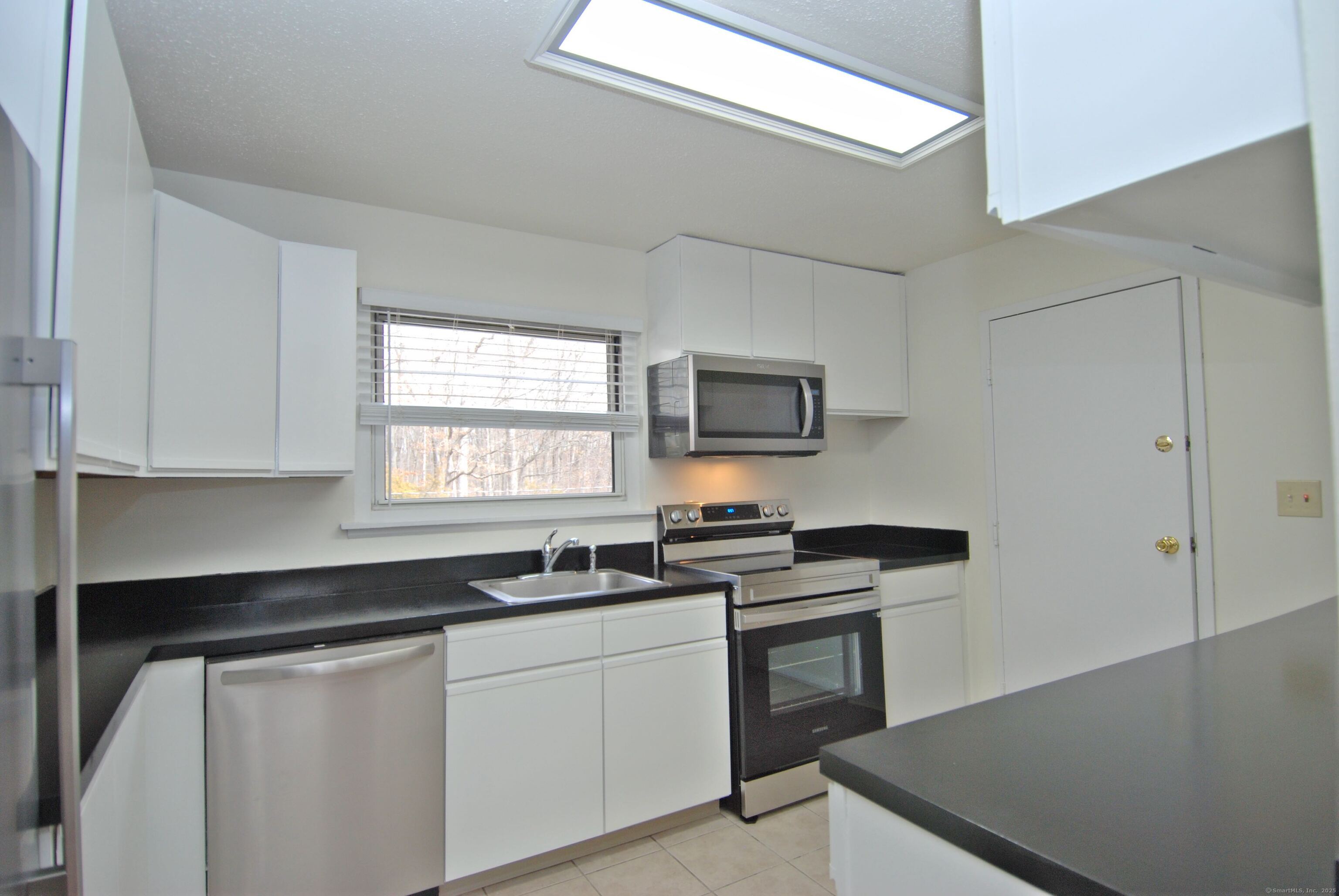 480 Oak Avenue #APT 64, Cheshire, Connecticut image 3