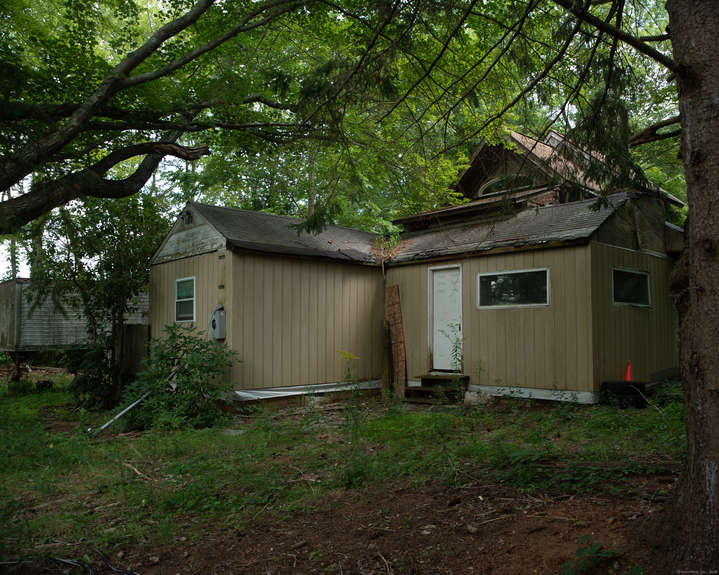 284 Halls Hill Road