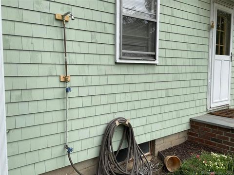 Tiny photo for 68 Kelsey Place, Madison, CT 06443 (MLS # 24164706)