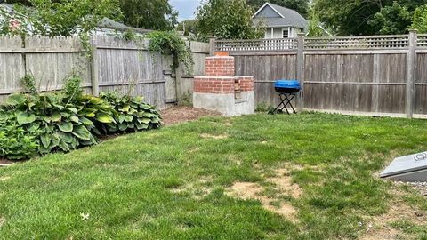 Tiny photo for 68 Kelsey Place, Madison, CT 06443 (MLS # 24164706)