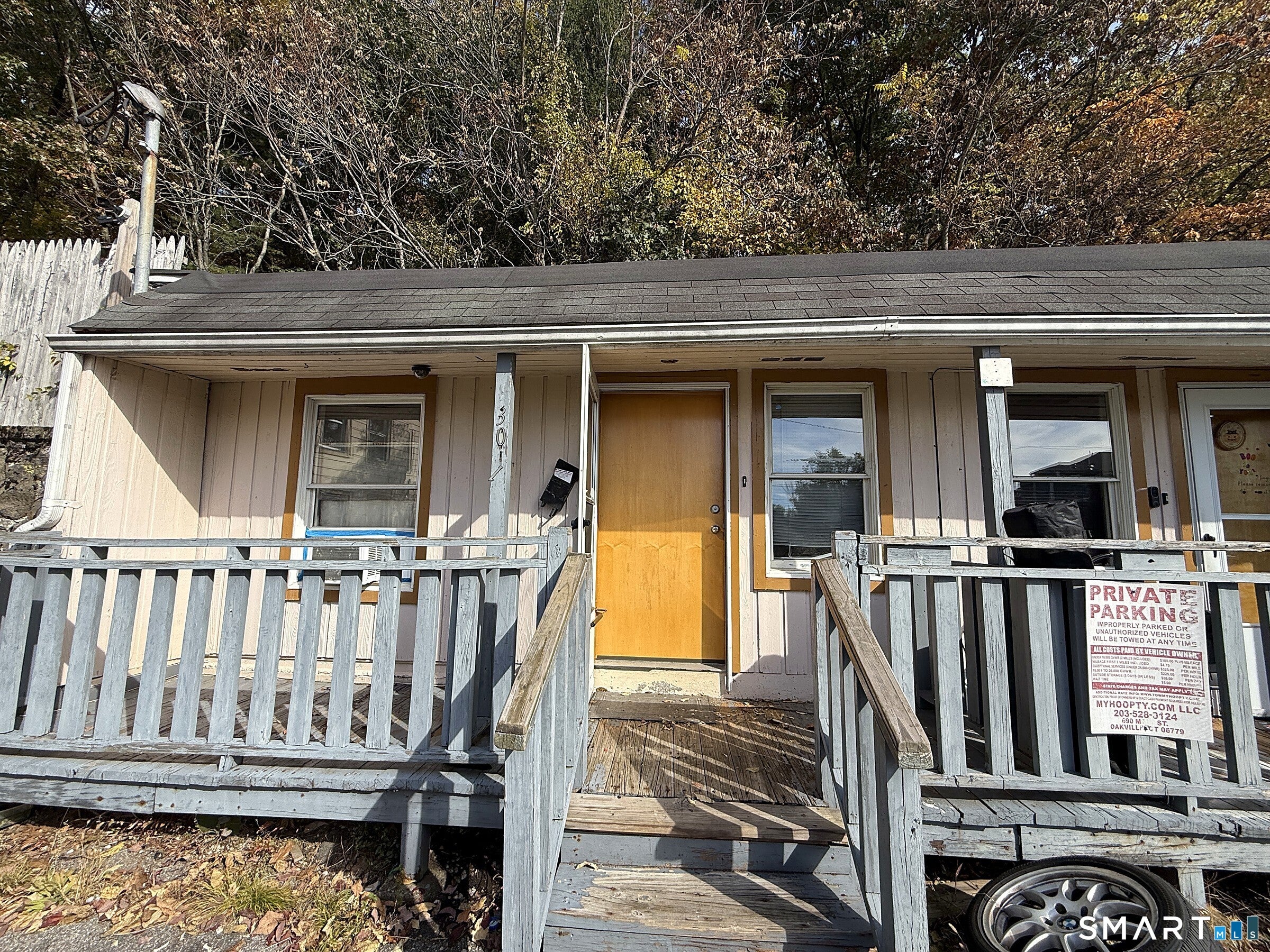 301 Oak Street
