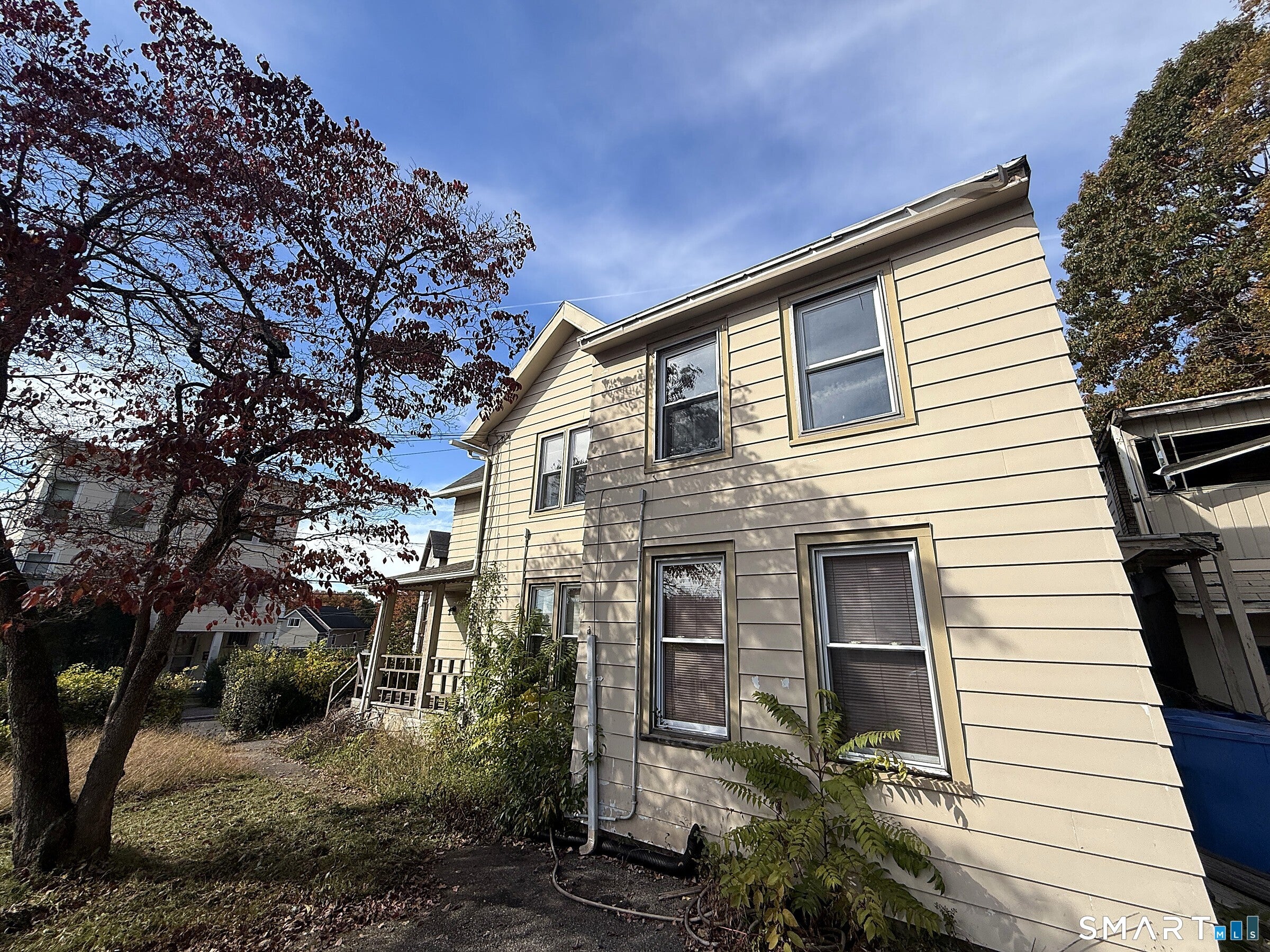 301 Oak Street