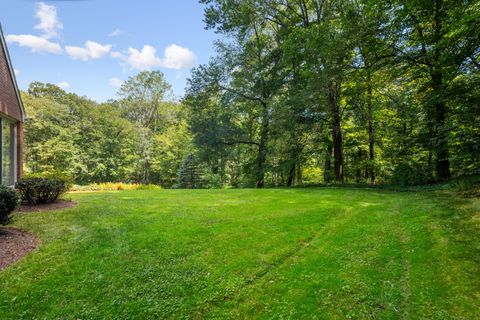 Tiny photo for 650 Laurel Road, New Canaan, CT 06840 (MLS # 24117341)