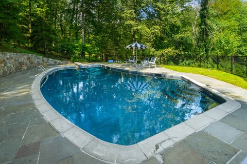 Tiny photo for 650 Laurel Road, New Canaan, CT 06840 (MLS # 24117341)