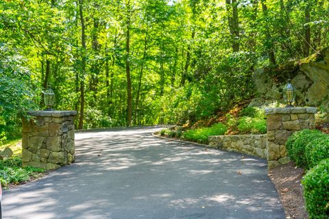 Tiny photo for 650 Laurel Road, New Canaan, CT 06840 (MLS # 24117341)