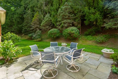 Tiny photo for 650 Laurel Road, New Canaan, CT 06840 (MLS # 24117341)