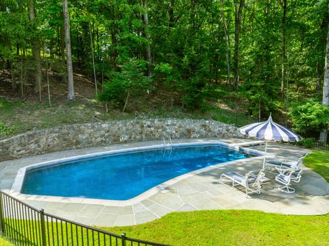 Tiny photo for 650 Laurel Road, New Canaan, CT 06840 (MLS # 24117341)