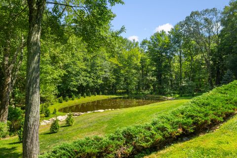 Tiny photo for 650 Laurel Road, New Canaan, CT 06840 (MLS # 24117341)