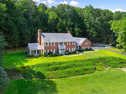 650 Laurel Road New Canaan CT 06840