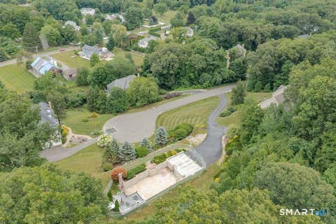 Photo of 32 King Richards Court, Avon, CT 06001 (MLS # 24196138)