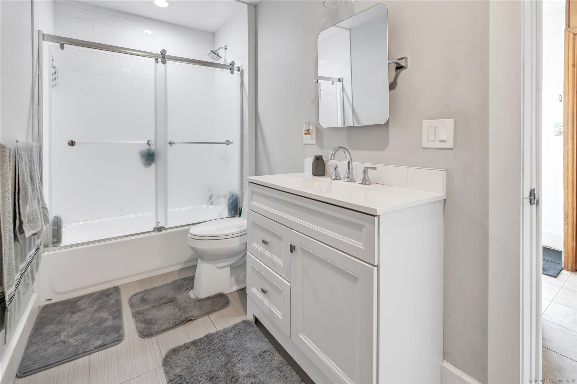 77 Bull Avenue, Wallingford, Connecticut image 16