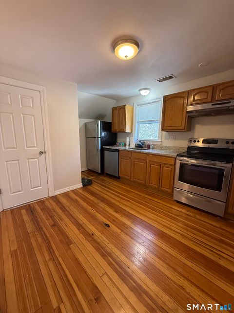Tiny photo for 151 Quaker Lane S #3rd Floor, West Hartford, CT 06119 (MLS # 24151222)