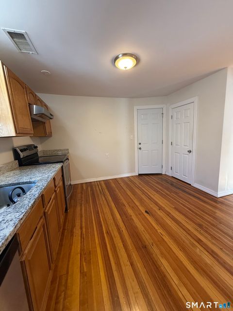 Tiny photo for 151 Quaker Lane S #3rd Floor, West Hartford, CT 06119 (MLS # 24151222)