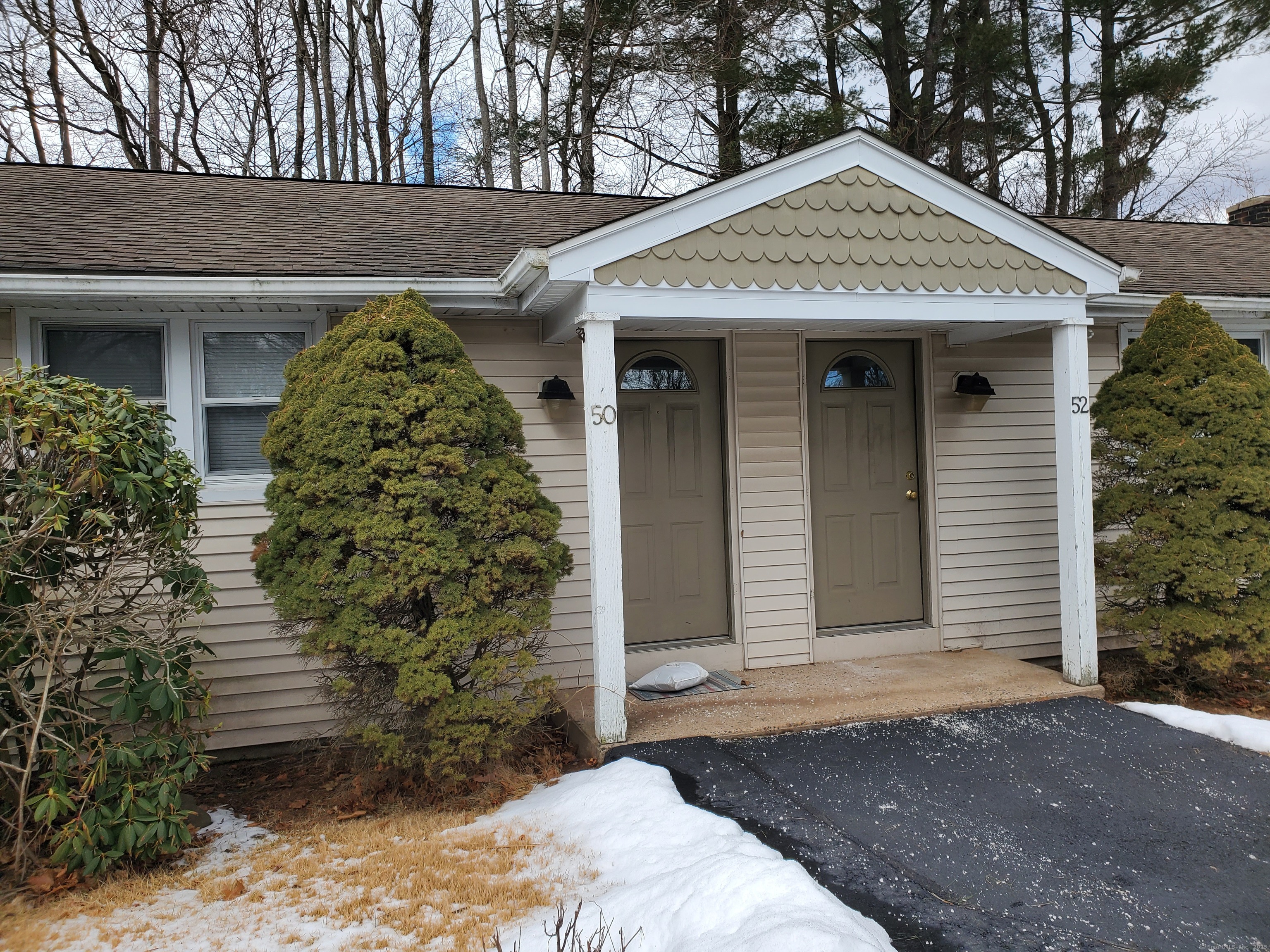 Cheshire, Connecticut 06410, United States, 1 Bedroom Bedrooms, ,1 BathroomBathrooms,Residential,Pending,943