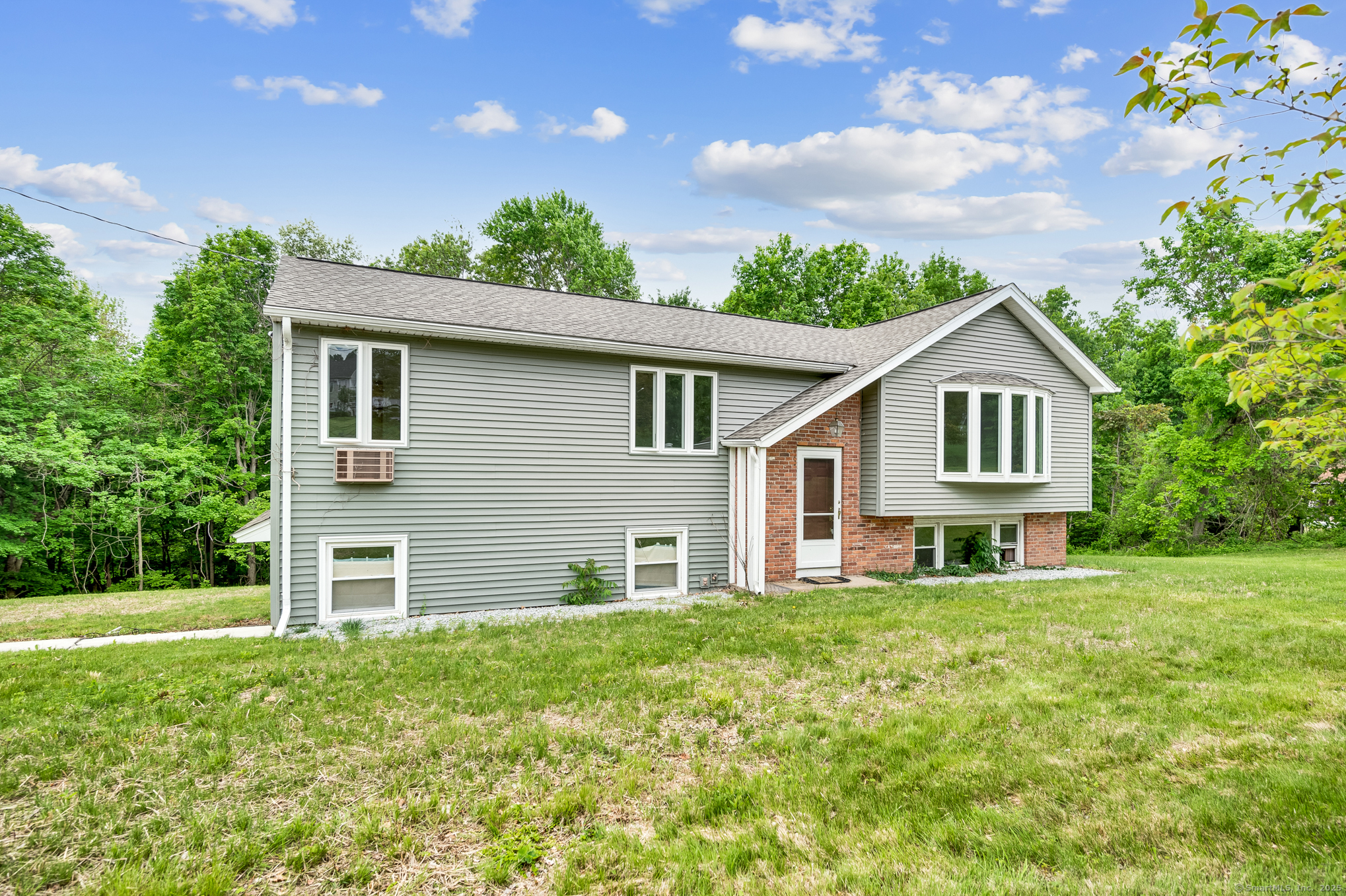 18 Hillcrest Drive