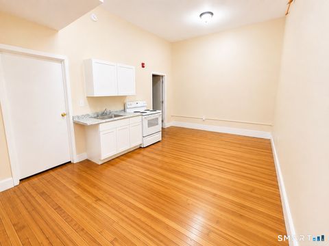 Photo of 105 Bank Street #2D, Waterbury, CT 06702 (MLS # 24095957)