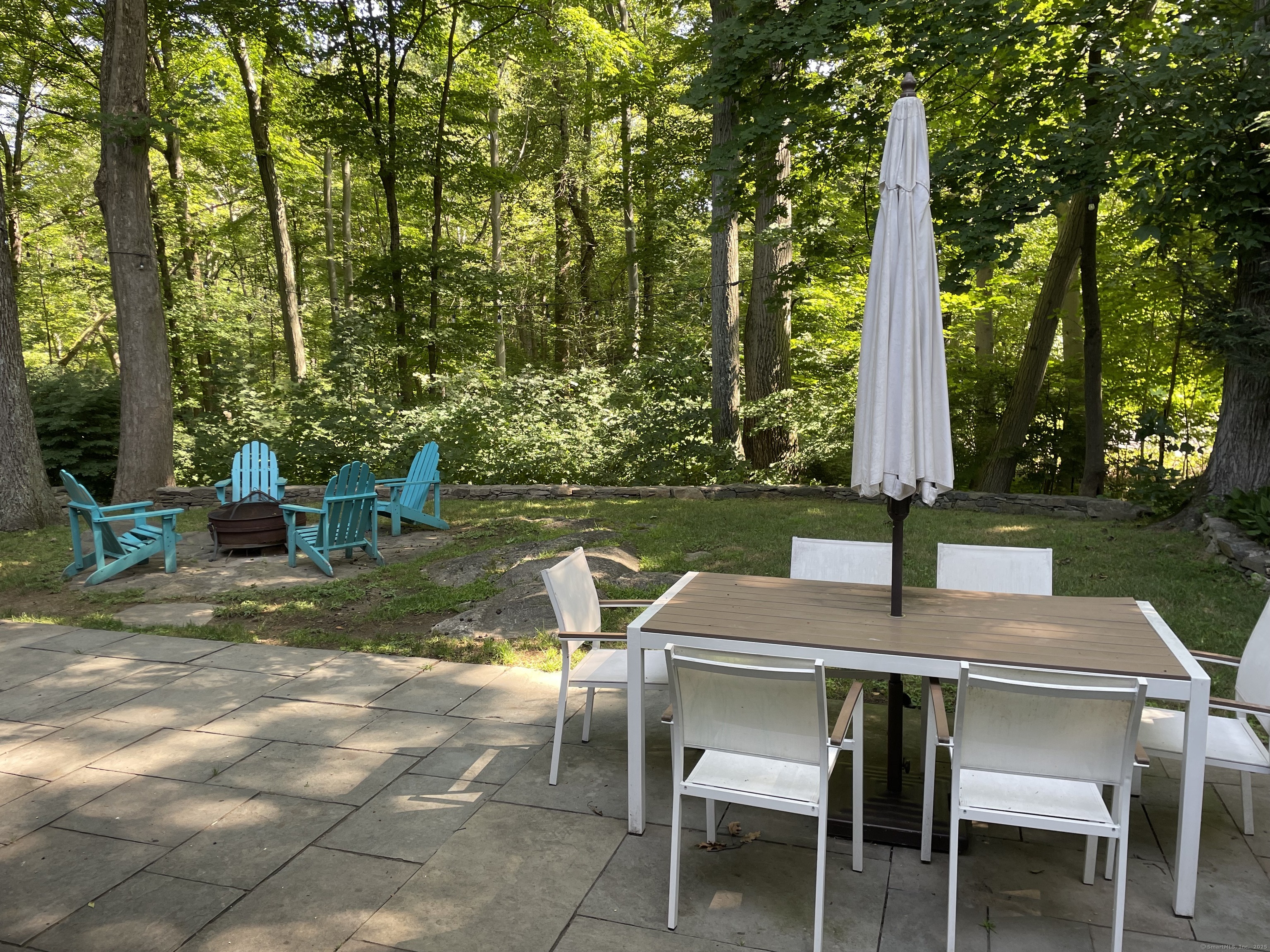 Stamford, Connecticut 06902, United States, 4 Bedrooms Bedrooms, ,4 BathroomsBathrooms,Residential,Active,197308