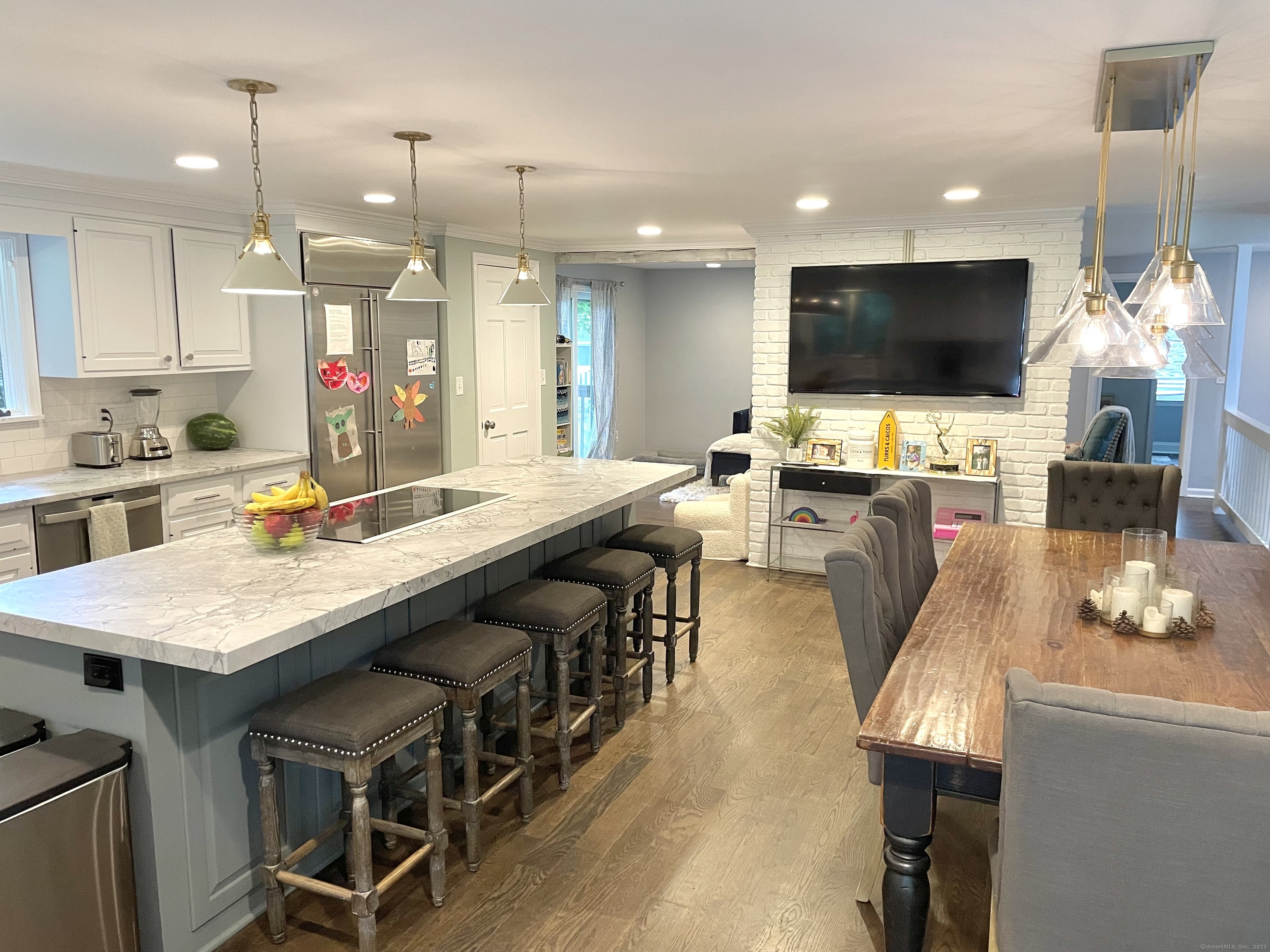 Stamford, Connecticut 06902, United States, 4 Bedrooms Bedrooms, ,4 BathroomsBathrooms,Residential,Active,197308