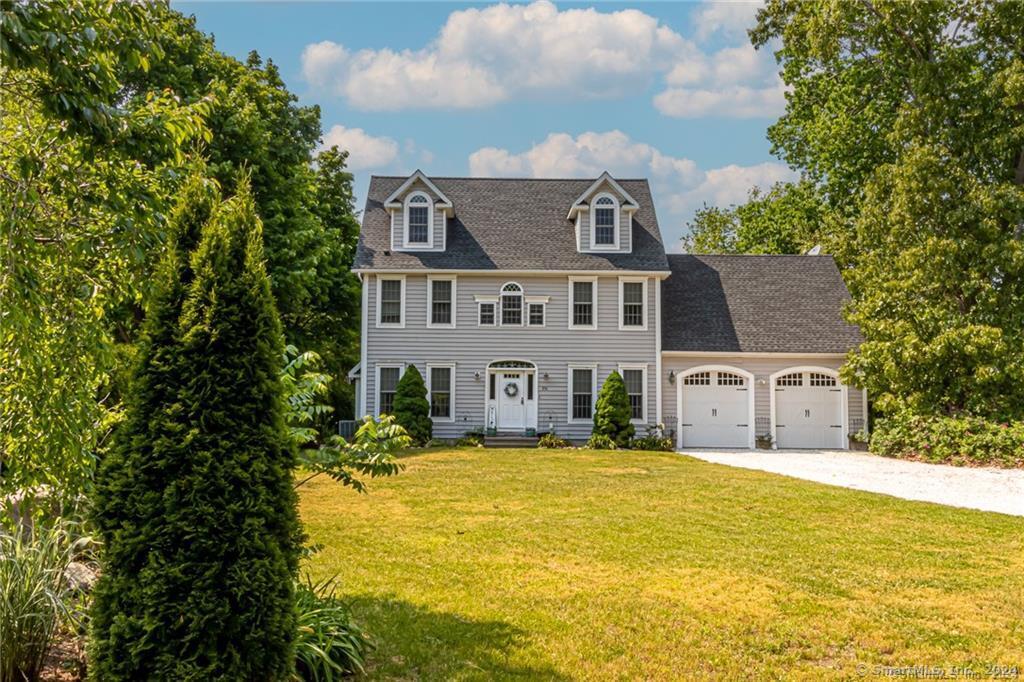 896 Boston Post Road, Westbrook, Connecticut - 3 Bedrooms  
3 Bathrooms  
6 Rooms - 