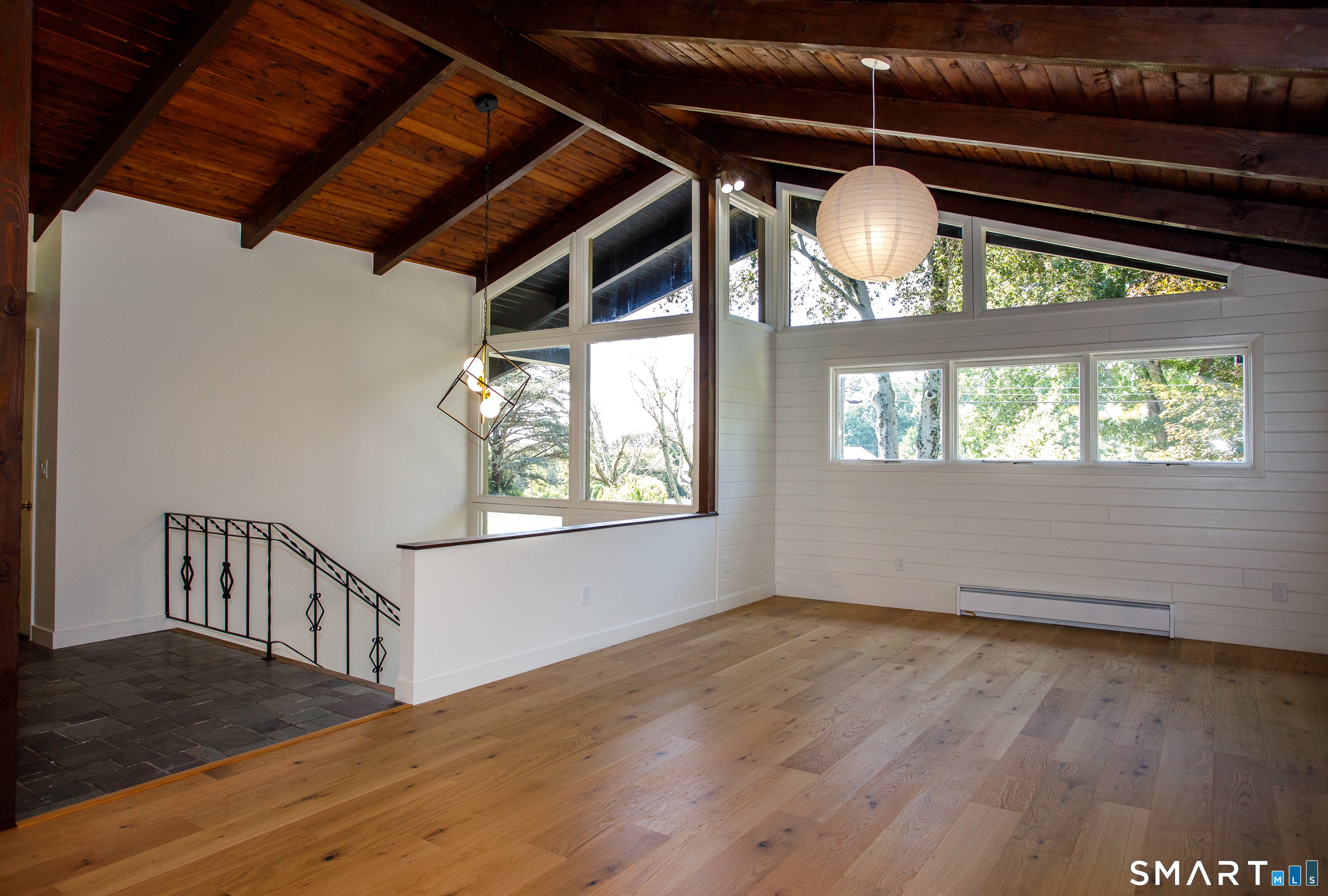 10 Royal Oaks Drive