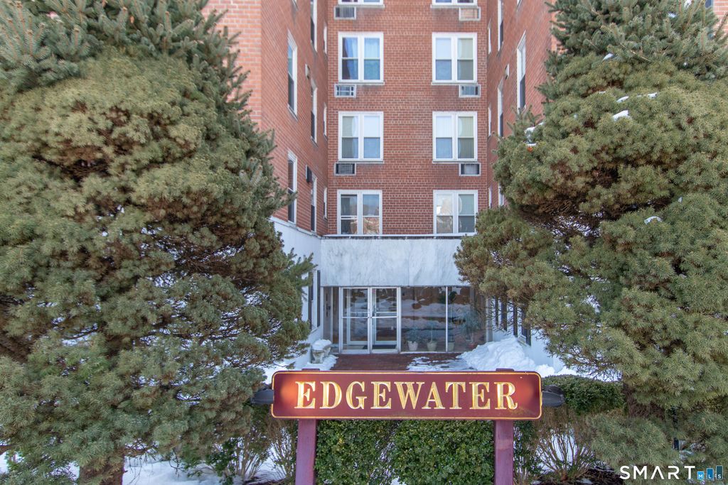 Photo of 7 4th Street #APT 3H, Stamford, CT 06905 (MLS # 24155733)