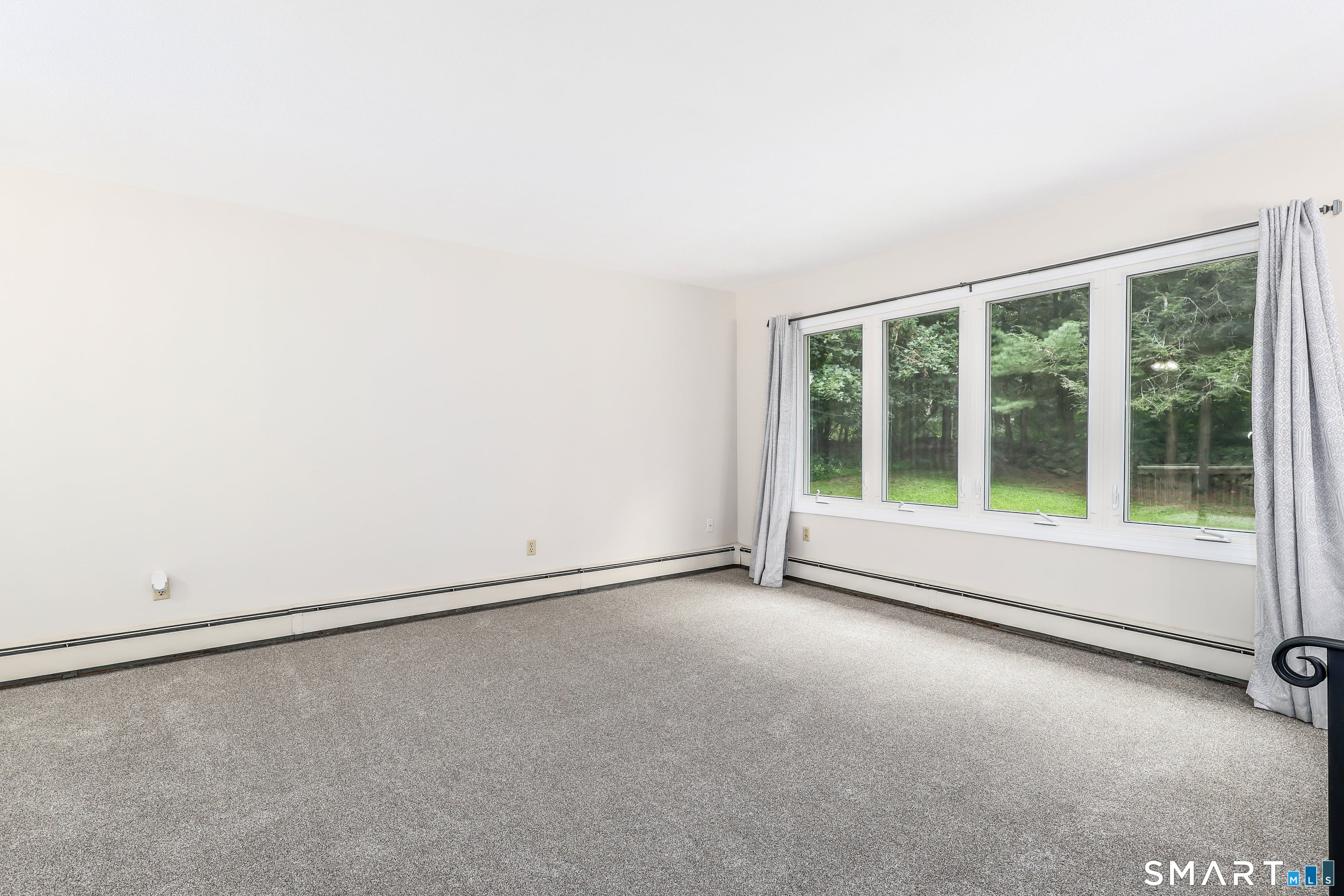4 Beaver Bog Road