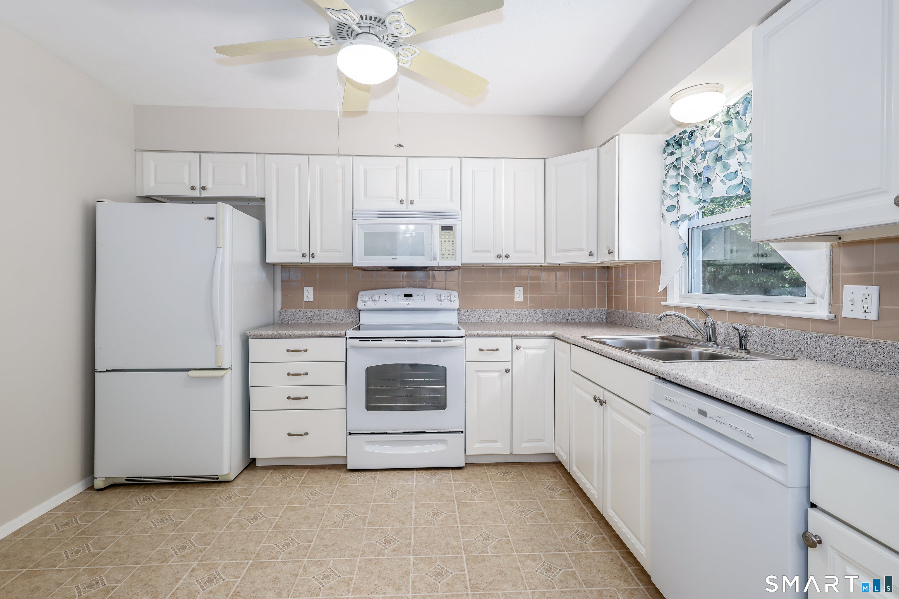 4 Beaver Bog Road