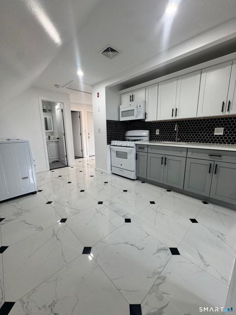 Tiny photo for 417 Poplar Street, New Haven, CT 06513 (MLS # 24155828)