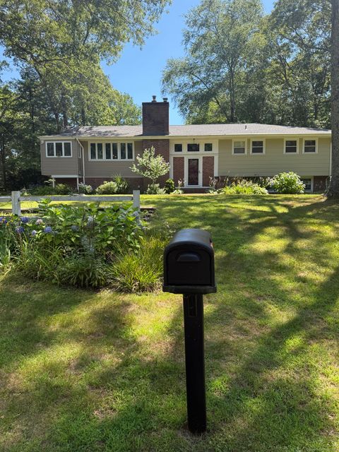 Photo of 10 S Ledge Rock Road, East Lyme, CT 06357 (MLS # 24148104)
