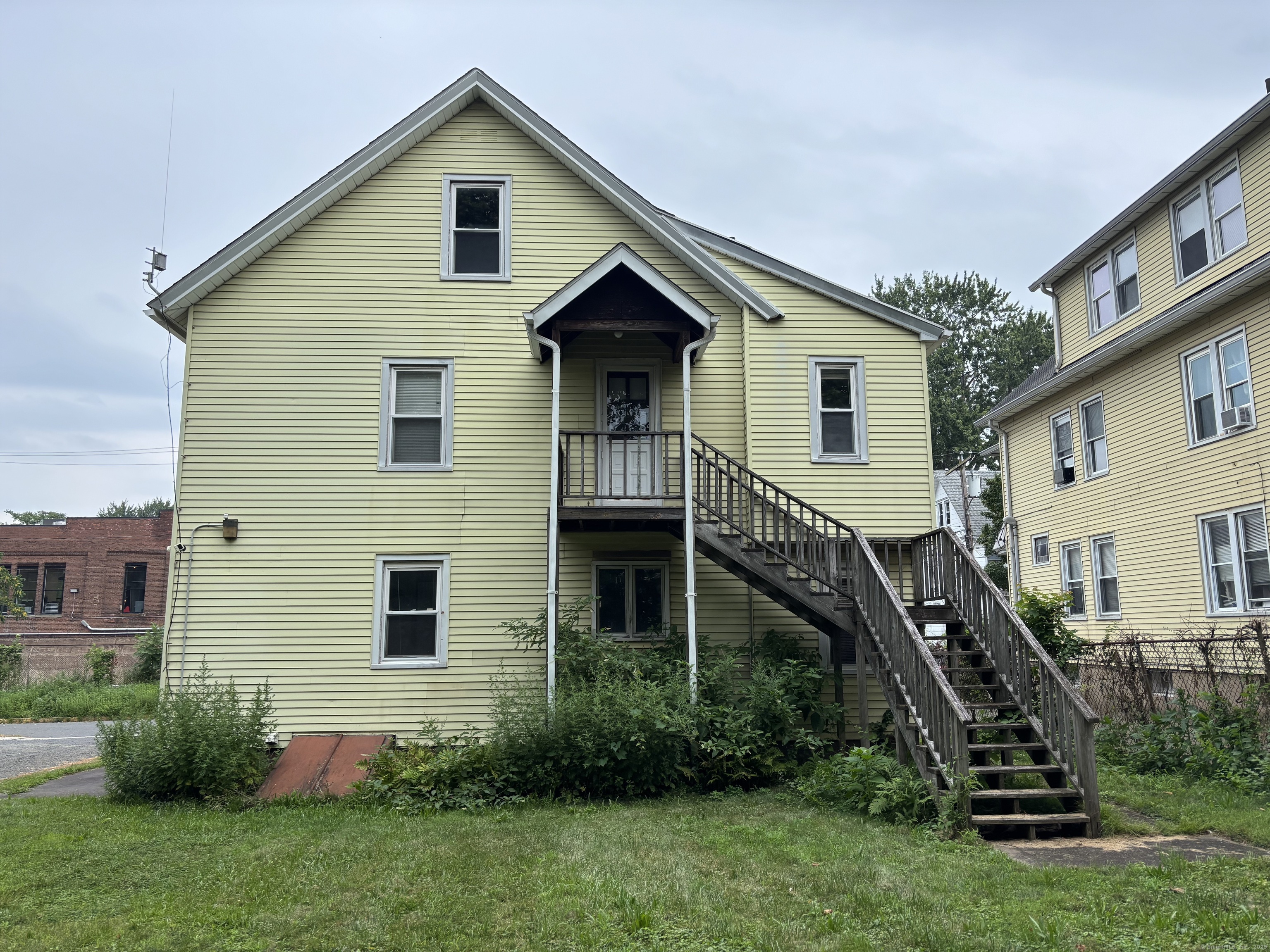 25 Clinton Avenue