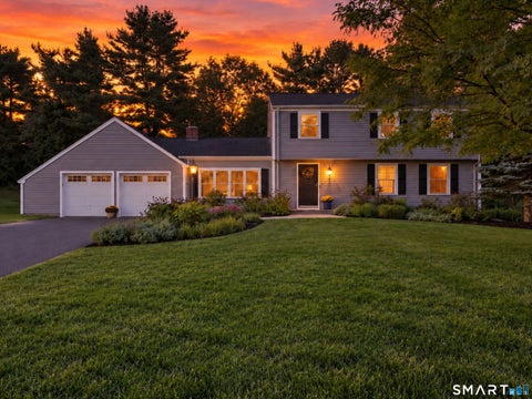 Homes For Sale - 6 Cornfield Road<br/> Simsbury, CT 06070