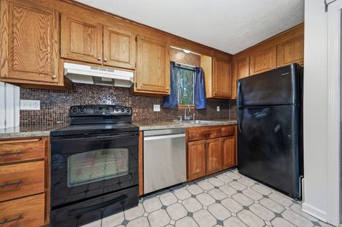 Tiny photo for 2 Branch Road #APT 3G, Thomaston, CT 06787 (MLS # 24135503)