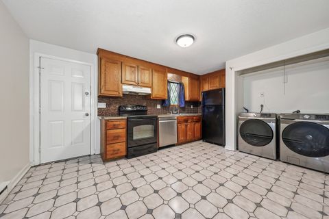 Tiny photo for 2 Branch Road #APT 3G, Thomaston, CT 06787 (MLS # 24135503)