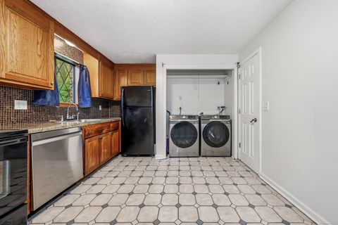 Tiny photo for 2 Branch Road #APT 3G, Thomaston, CT 06787 (MLS # 24135503)
