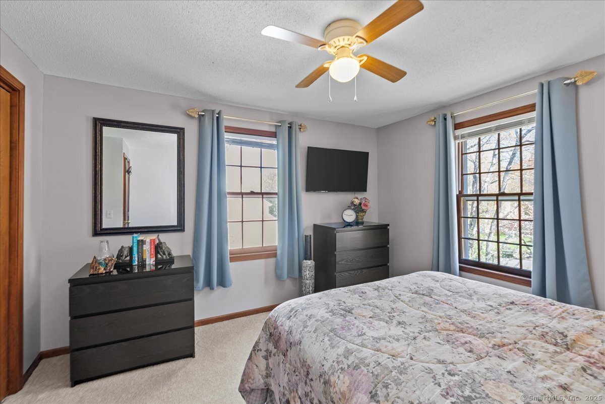 12 Weatherside Drive, Wallingford, Connecticut image 22