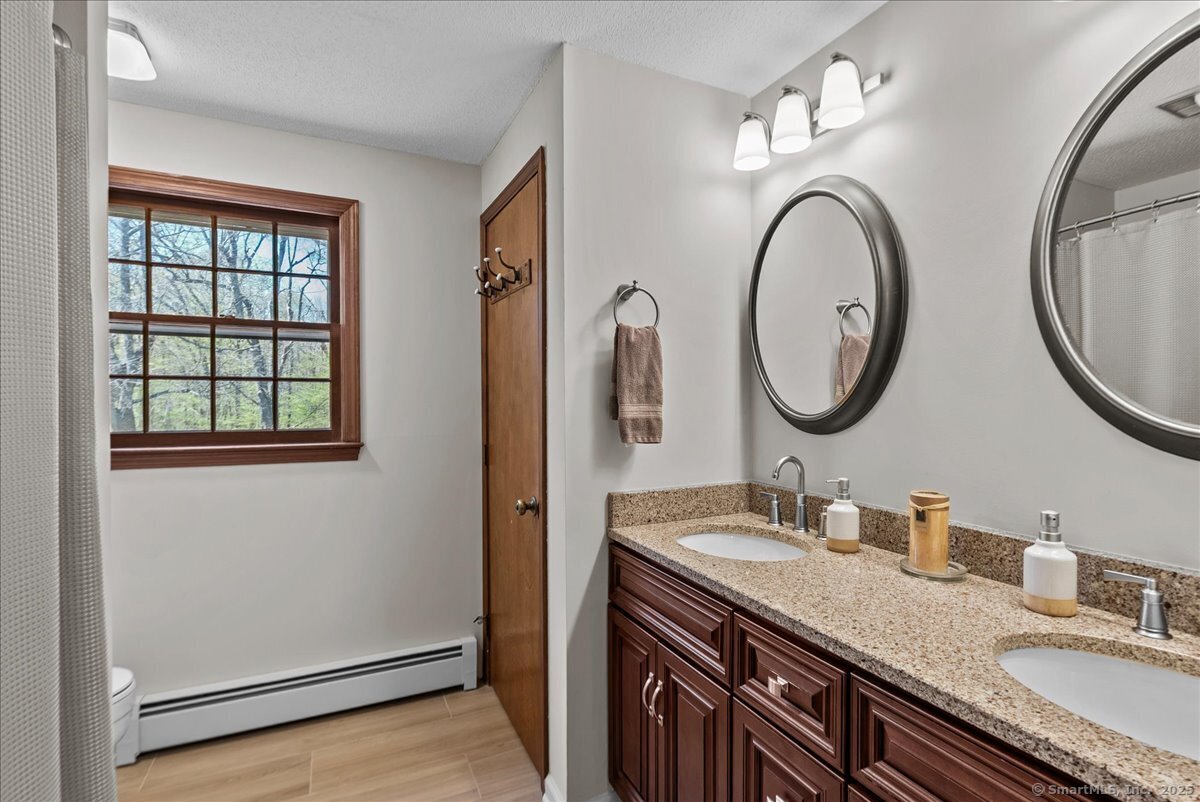 12 Weatherside Drive, Wallingford, Connecticut image 29