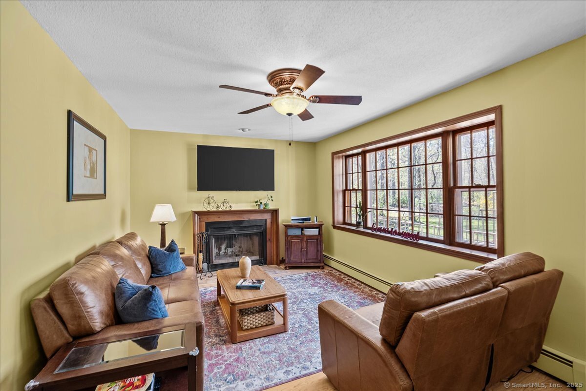 12 Weatherside Drive, Wallingford, Connecticut image 17