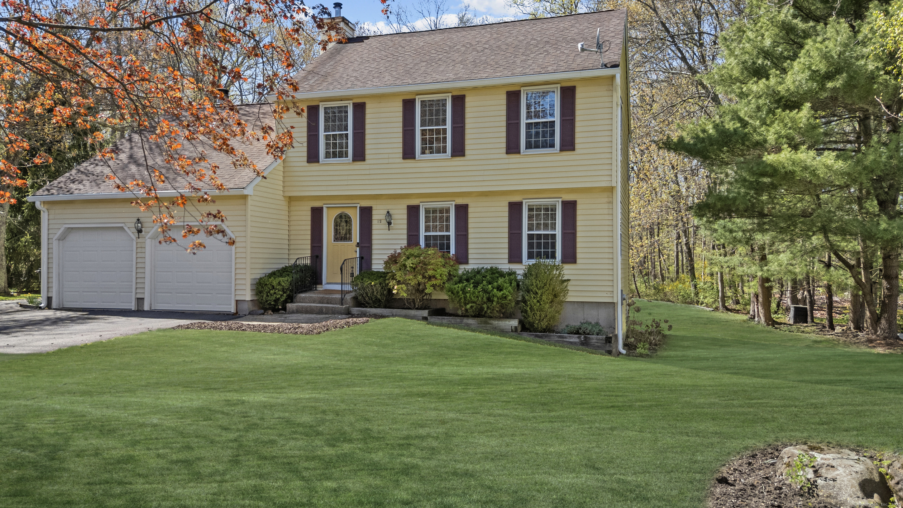 12 Weatherside Drive, Wallingford, Connecticut image 2