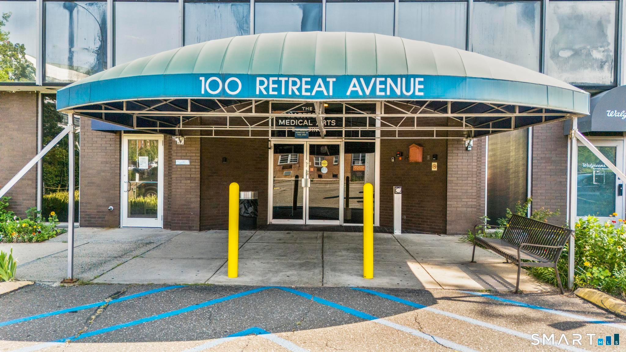 100 Retreat Avenue 903