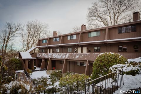 151 Knapps Highway Fairfield CT 06825