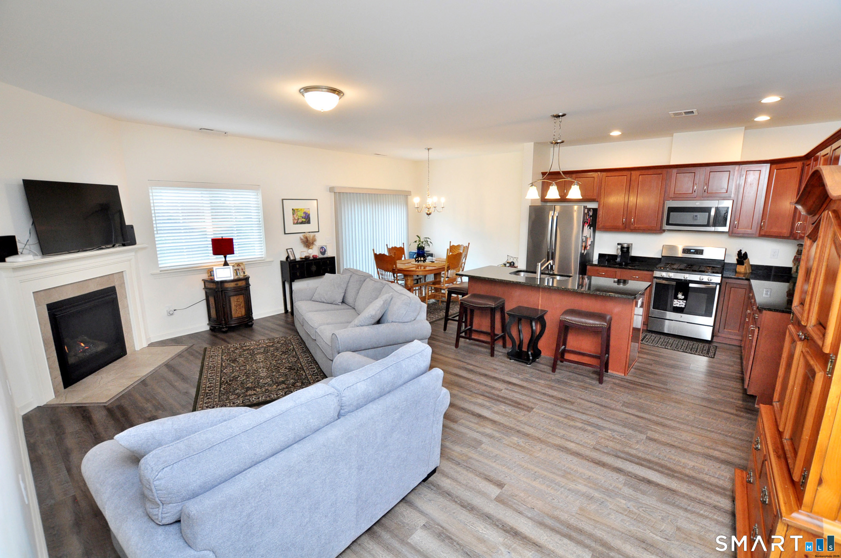 290 Pepin Place 290