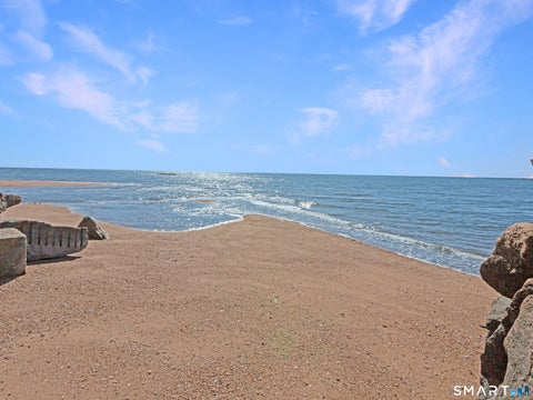 Tiny photo for 4 Jamaica Court, East Haven, CT 06512 (MLS # 24206873)
