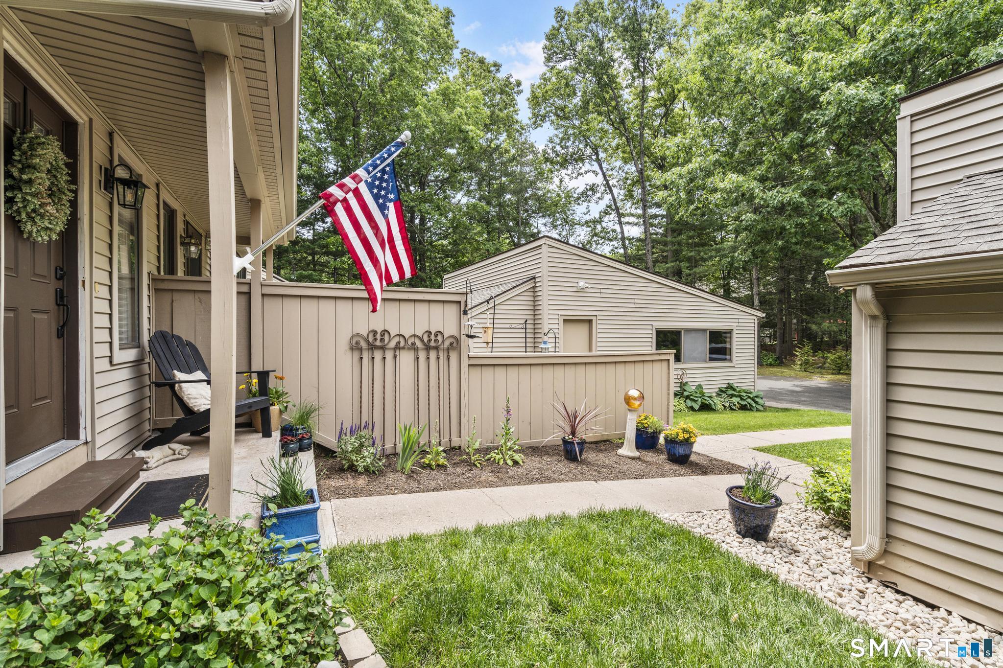 87 Farmington Chase Crescent 87