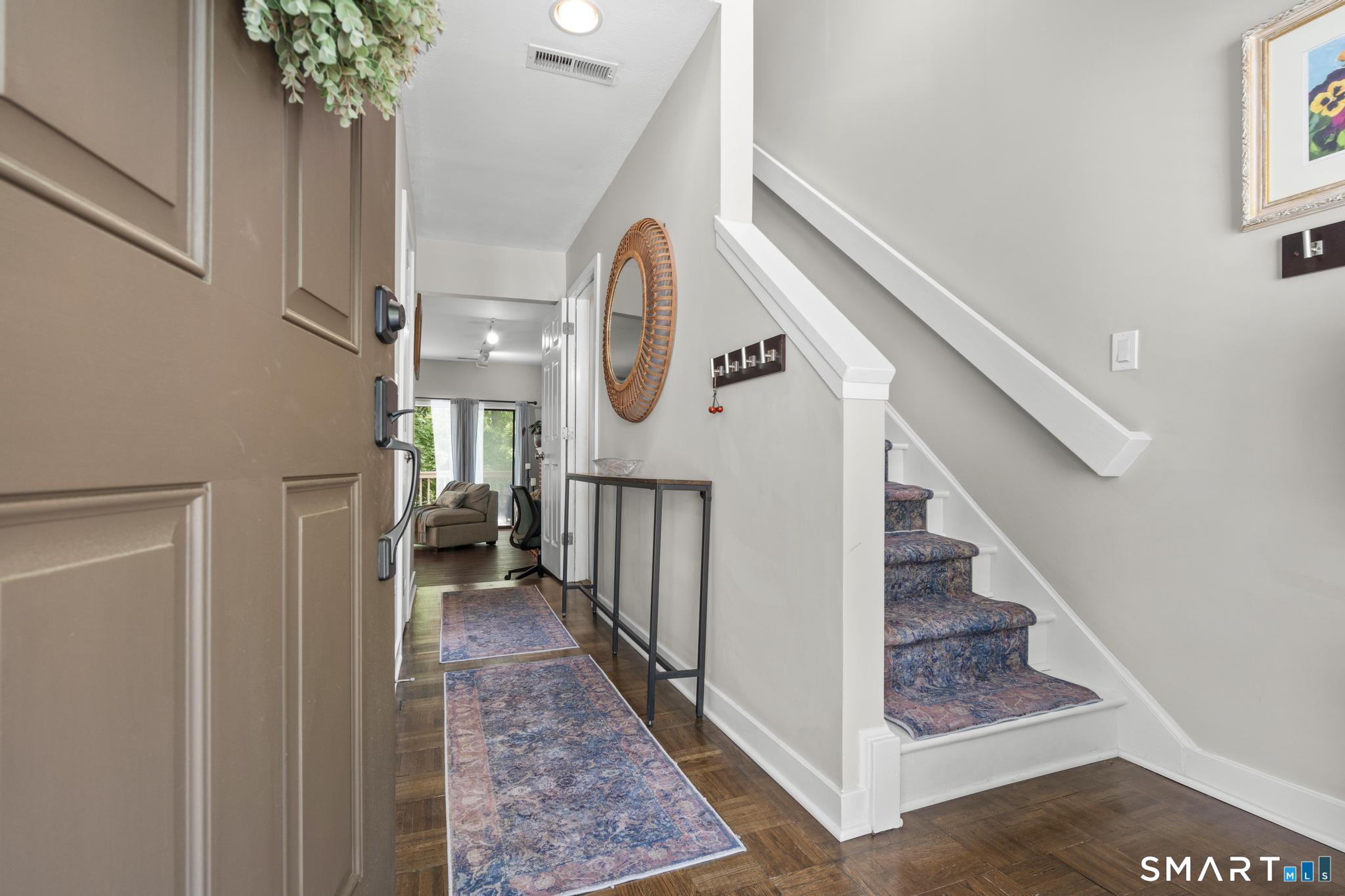 87 Farmington Chase Crescent 87
