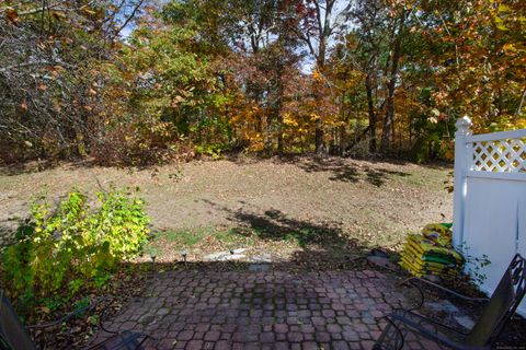Tiny photo for 50 E Hill Road #APT 3A, Canton, CT 06019 (MLS # 24135083)